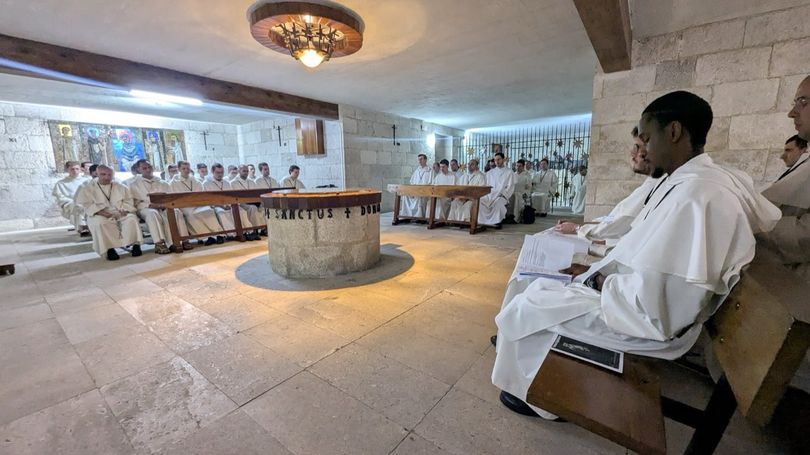 novicios-europeos-2025-pocillo-ancho_completo